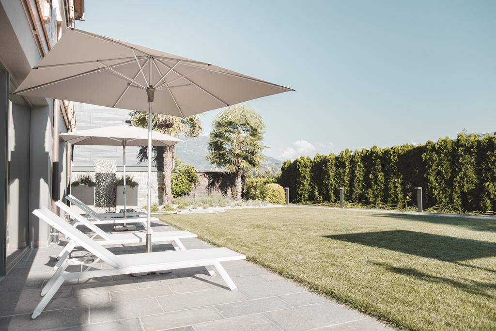 Tiefenbrunn Gardensuites & Breakfast Hotel