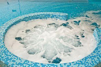 Tiefenbrunn Gardensuites & Breakfast 4*