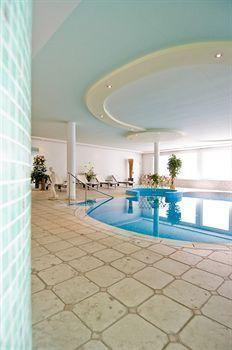 Hotel Tiefenbrunn Gardensuites & Breakfast Lana