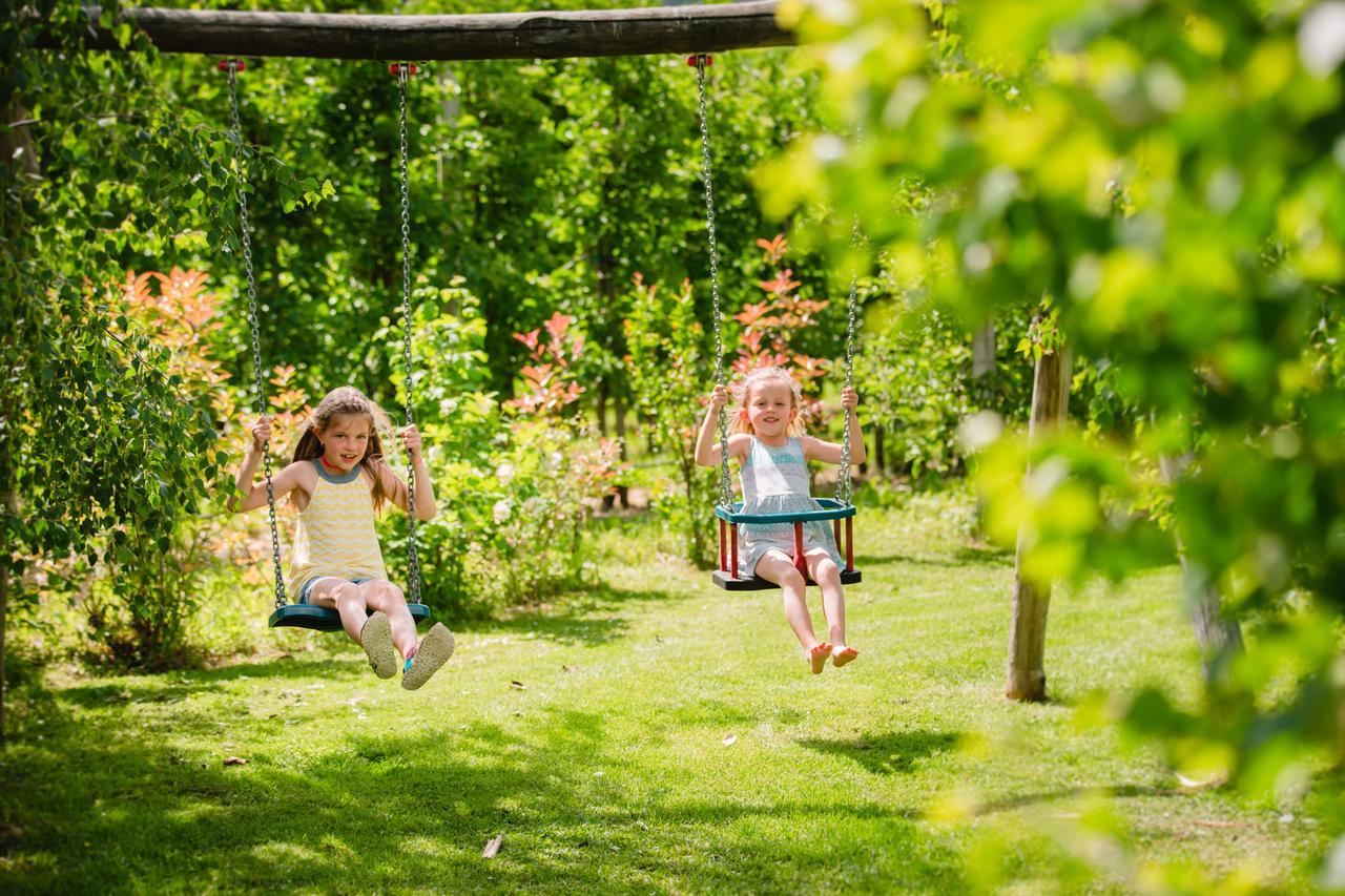 Tiefenbrunn Gardensuites & Breakfast 4*